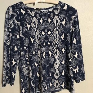 Navy & white snakeskin top